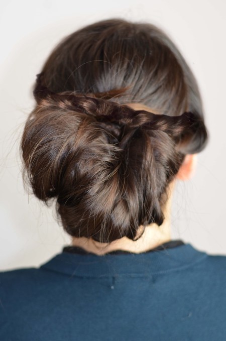 lockere Hochsteckfrisur.jpg